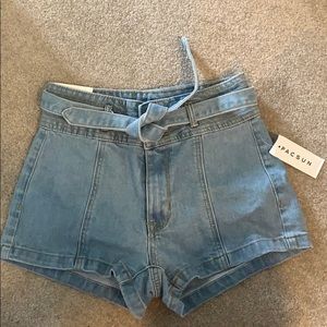 Pacsun high waisted shorts!